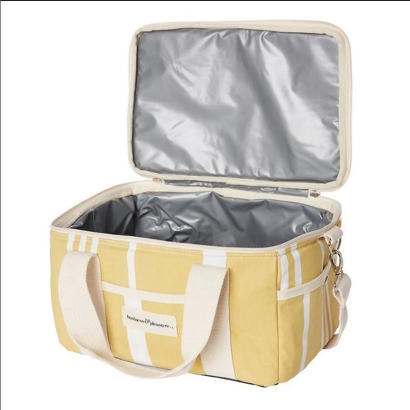 Business & pleasure co cooler bag fabfitfun - Picture 2 of 5